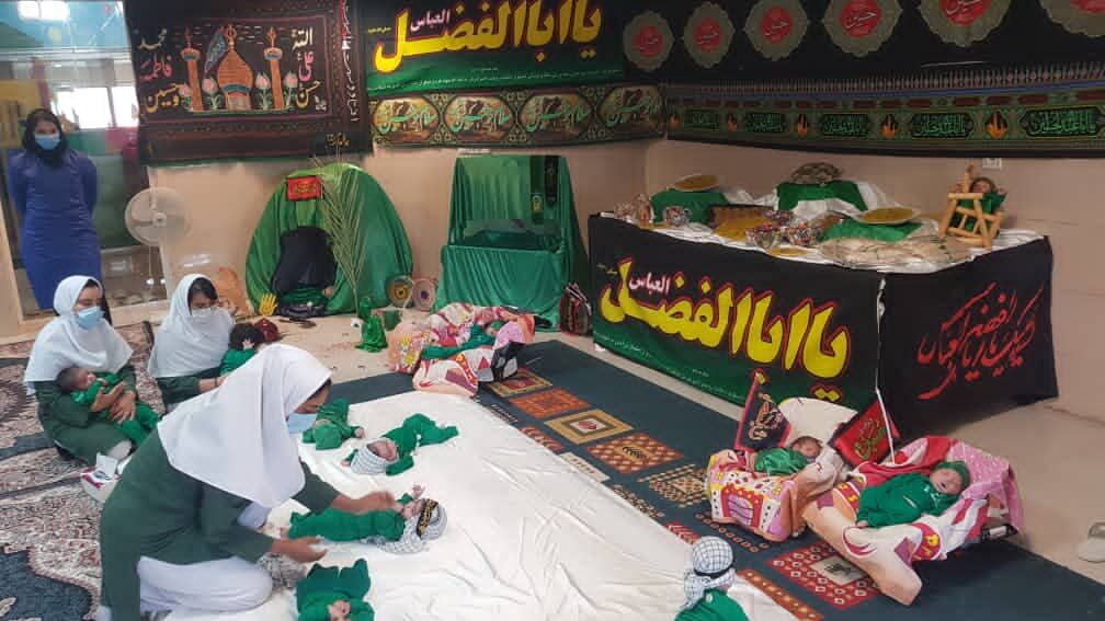 ۸۵شیرخوار بهزیستی فارس به یاد خردسالترین شهید کربلا سبزپوش شدند ۸۵شیرخوار بهزیستی فارس به یاد خردسالترین شهید کربلا سبزپوش شدند
