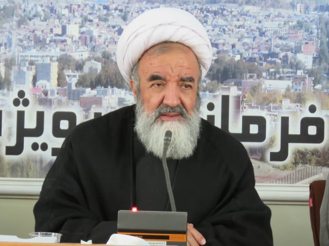 عضو مجلس خبرگان: تکریم ارباب رجوع در ادارات معروفترین معروفهاست عضو مجلس خبرگان: تکریم ارباب رجوع در ادارات معروفترین معروفهاست