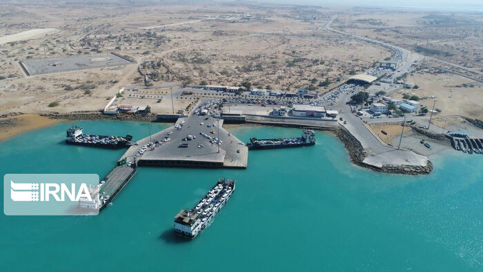 بندرگاه خمیر، کانونی برای صادرات مواد معدنی و افزایش تجارت محلی است
