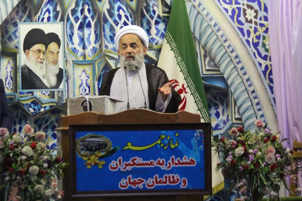 امام جمعه بابل: حقوق بشر غربی معامله گرا است