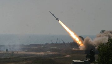 حمله توپخانه ای و هوایی مجدد به غزه/ مقابله پدافند هوایی و پاسخ موشکی مقاومت + فیلم
