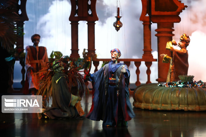 اپرای عروسکی عاشورا؛ نقطه تلاقی تعزیه، موسیقی و تکنیکهای نمایشی معاصر(منتشر شده در ایرنا و جام جم)