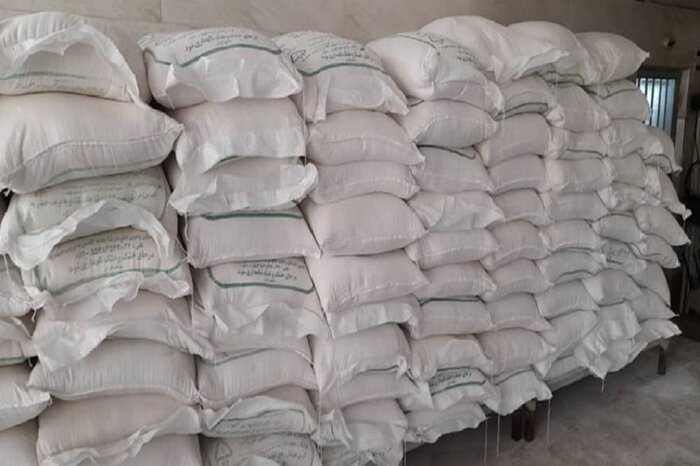 ماهانه ۱۶ هزار تن آرد بین نانواییهای استان اردبیل توزیع میشود