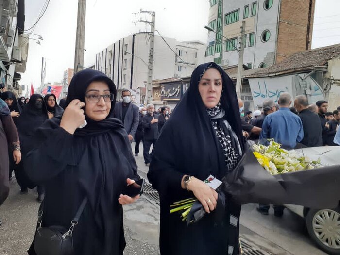 پیکر سردار کابلی از شهدای مدافع حرم بر روی دستان مردم ولایتمدار بهشهر تشییع شد