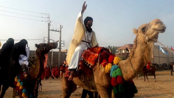 میدان طاق بندرریگ گناوه جلوهگاه سبقت گرمی عشق حسین از دمای ۴۵ درجه