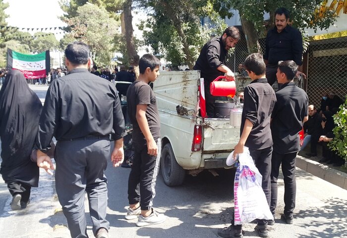 تربتحیدریه در روز عاشورا، حال و هوایی حسینی گرفت