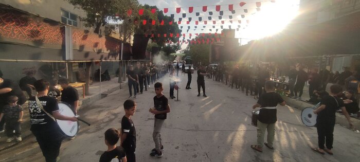 طنین فریاد یا حسین(ع) در دارالمومنین همدان بار دیگر حماسه عاشورا را زنده کرد