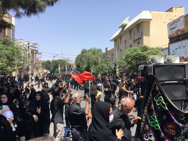 سنگ تمام مومنان ایران اسلامی در عاشورای حسینی