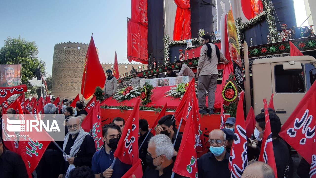 استاندار فارس: عاشورای امسال بیانگر چهره واقعی شیراز است استاندار فارس: عاشورای امسال بیانگر چهره واقعی شیراز است