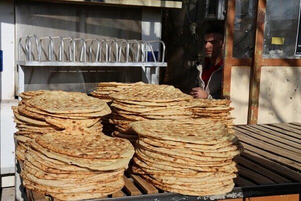 چهار واحد نانوایی کم فروش در شهرستان فیروزه خراسان رضوی به تعزیرات معرفی شدند