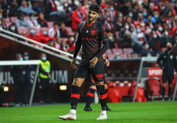 سرخپوشان در انتظار پاسخ استعلام پورعلیگنجی/ توافق باشگاه استقلال و سازمان لیگ درباره تبلیغات محیطی