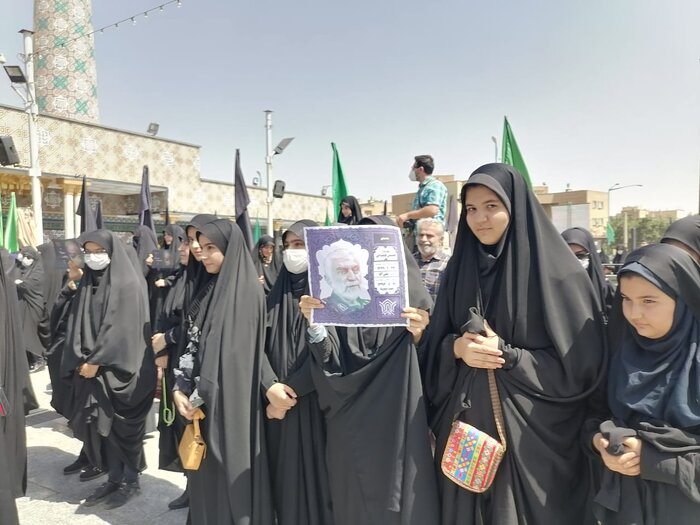 مردم همدان اهانت به سردار شهید مدافع حرم را محکوم کردند