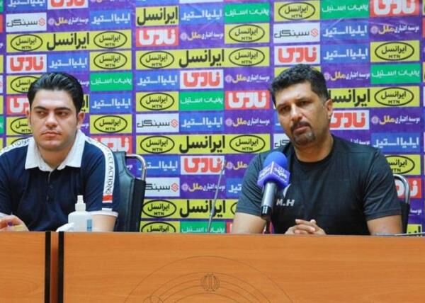 حسینی: بازی با ملوان مشکل است/ لیگ ایران گران‌تر شده است