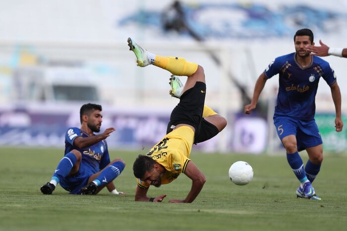 شکست تلخ استقلال برابر سپاهان؛ جای هواداران اصلا خالی نبود