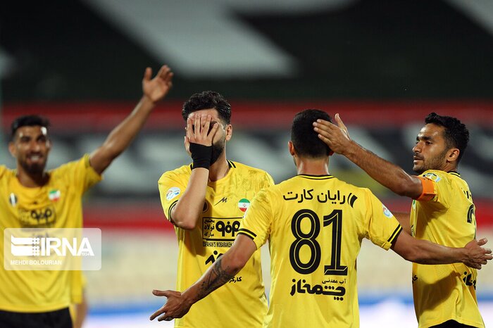 شکست تلخ استقلال برابر سپاهان؛ جای هواداران اصلا خالی نبود