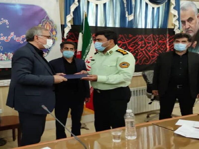 وزیر بهداشت از پلیس فداکار شهرستان انار تقدیر کرد