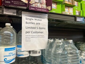 Vague de sécheresse intense au Royaume-Uni: l’afflux de Britanniques pour acheter de l’eau 