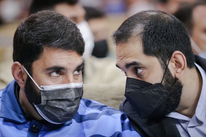 گزارش سوخته اینترنشنال از یک پرونده قضایی در ساوجبلاغ/احکامی که متهمان را نقره داغ کرد