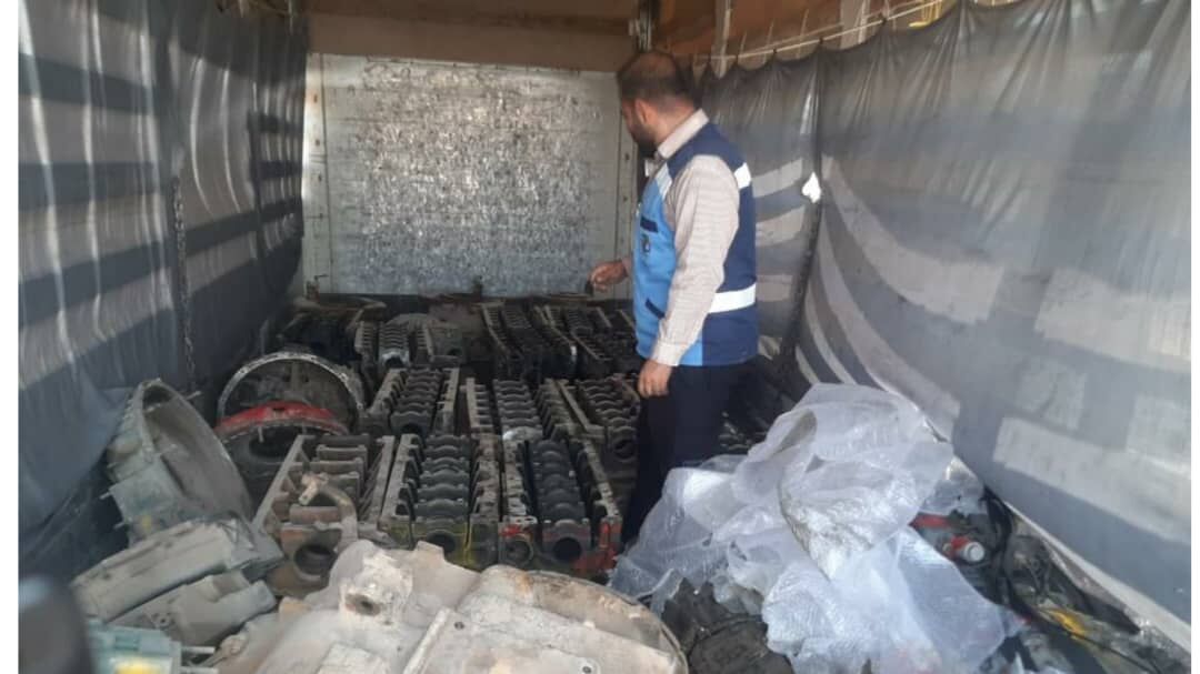 یک محموله قاچاق لوازم و قطعات ماشین سنگین در مرز پرویزخان کشف و توقیف شد