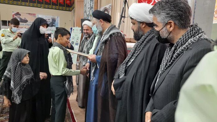 شهدا برای حاکمیت اسلام و برافراشتن پرچم توحید جان خود را فدای راه خدا کردند