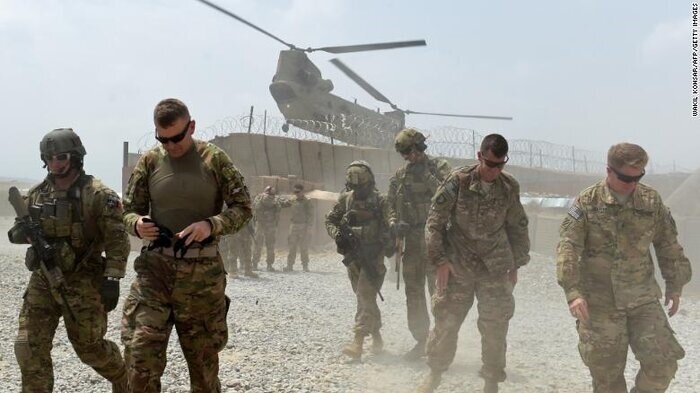 La locura de EEUU por el belicismo sigue un año tras su abyecta retirada de Afganistán 