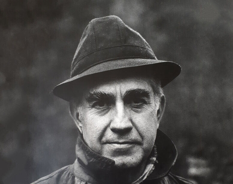 پدر عکاسی نوین ایران نگاتیوهایش را با قیچی خُرد کرد/ بنیانگذار رشته عکاسی در دانشگاههای ایران 
 پدر عکاسی نوین ایران نگاتیوهایش را با قیچی خُرد کرد/ بنیانگذار رشته عکاسی در دانشگاههای ایران