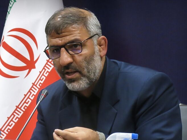 فرماندار ساری: دستگاه‌های اجرایی فرآیند صدور مجوز را برای سرمایه‌گذاران تسهیل کنند