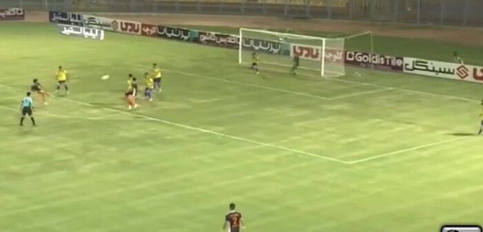 تماشای لیگ برتر از نیمه پُرِ لیوان؛ گلهایی در بیابان