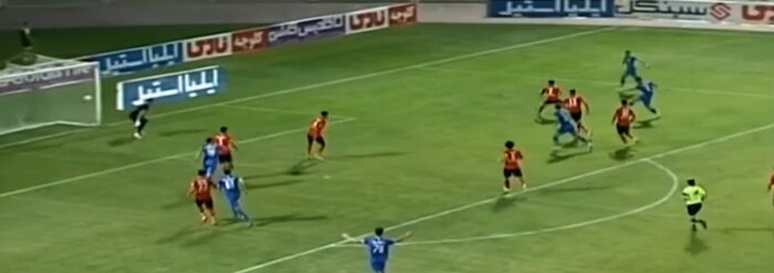 تماشای لیگ برتر از نیمه پُرِ لیوان؛ گلهایی در بیابان