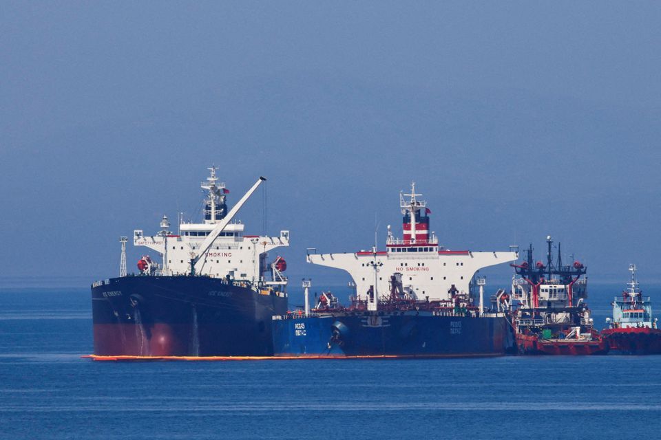  رویترز: نفتکش حامل نفت ایران آماده ترک آب‌های یونان است