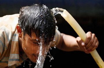 بوشهری‌ها؛ نوشیدن دوغ کم‌نمک و آب‌میوه‌های آبدار در زمان گرمازدگی را فراموش نکنند