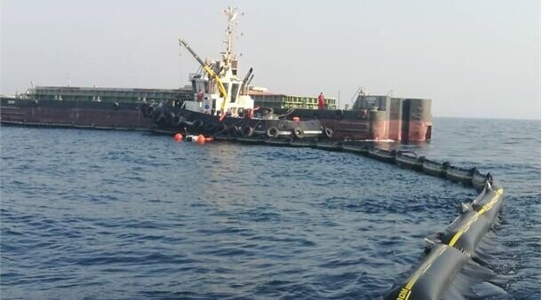 لکههای سیاه نشسته برلبان خلیج فارس، چارهای باید این زخم کهنه را