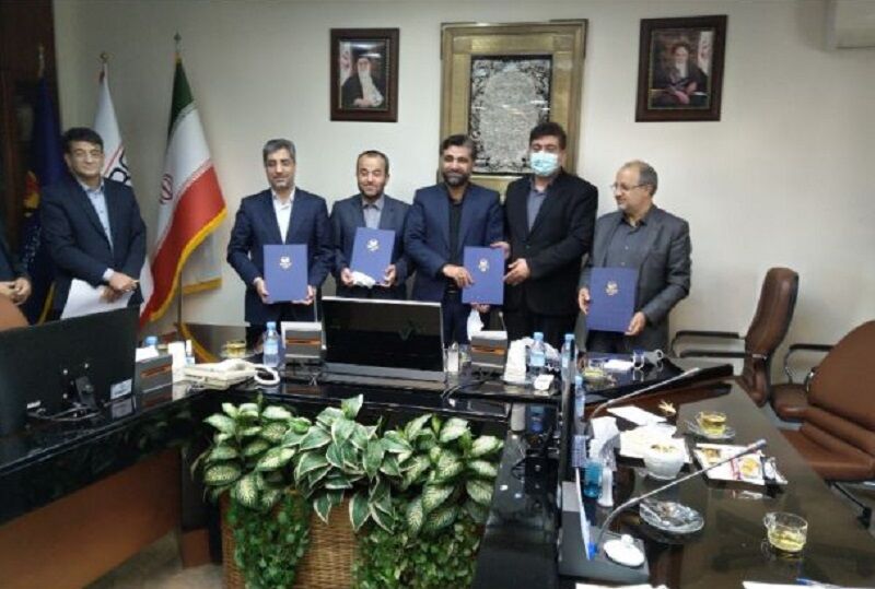 تفاهمنامه تامین برق صنایع و معادن شهرستان نهبندان امضا شد تفاهمنامه تامین برق صنایع و معادن شهرستان نهبندان امضا شد