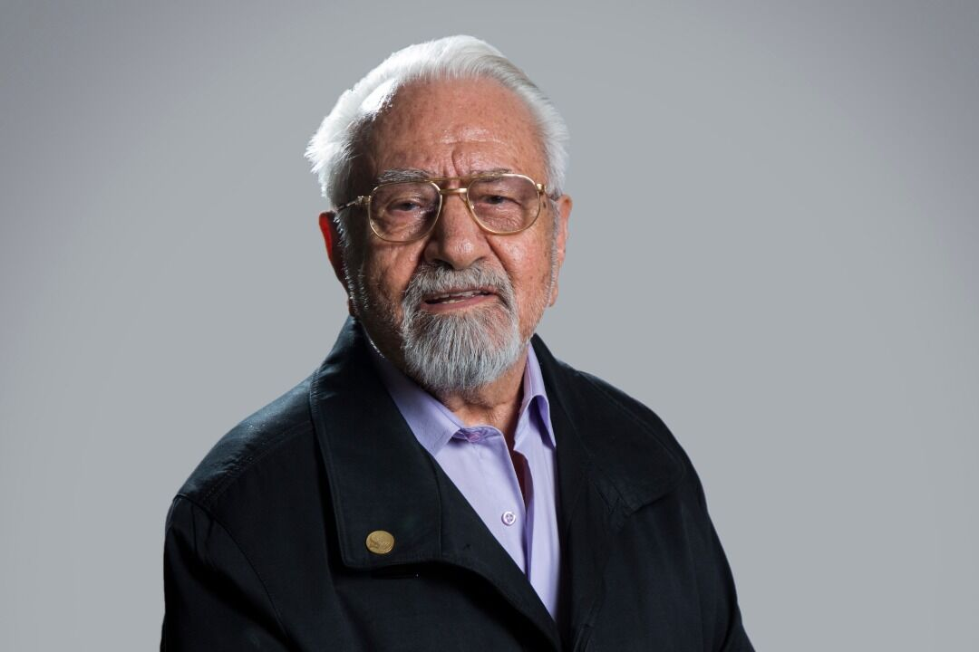 پیکر استاد حسن ارژنگنژاد در خاک آرام گرفت