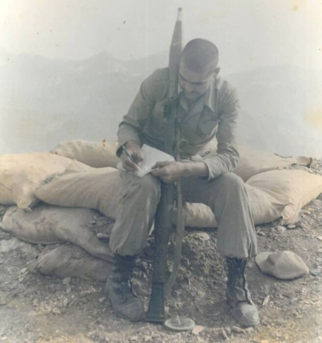 بوسیدن خاک وطن شیرین تر از دیدار با خانواده