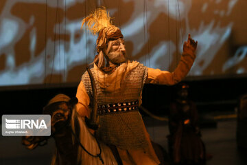 L'opéra de marionnettes « Achoura » à Téhéran