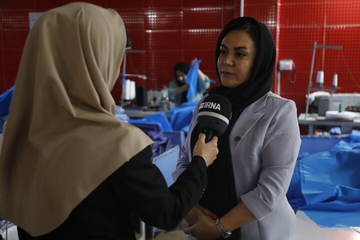 چوب لای چرخهایی که برای حافظان سلامت می دوزد