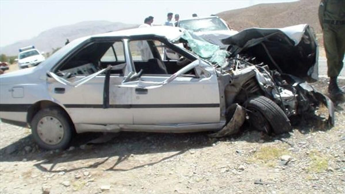برخورد دو خودروی سواری در فارس ۳ کشته داشت