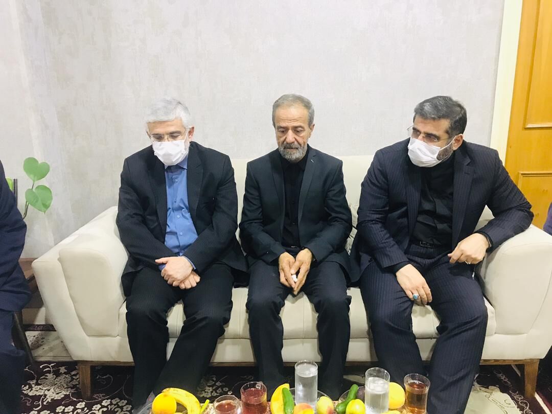 دیدار وزیر فرهنگ و ارشاد اسلامی با خانواده خلبان شهید در رامیان