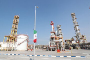 Iran : la première phase du développement du champ pétrolier d'Esfandiar commence bientôt 