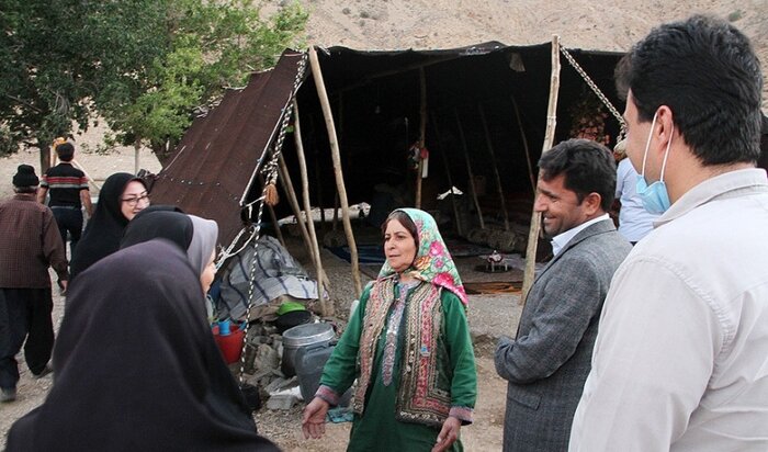 زیست بوم عشایر ابرکوه، سیاه چادرهایی که رنگ و بوی تلاش، سادگی و مهربانی دارد