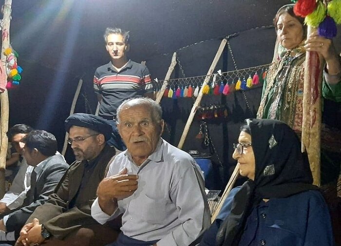 زیست بوم عشایر ابرکوه، سیاه چادرهایی که رنگ و بوی تلاش، سادگی و مهربانی دارد