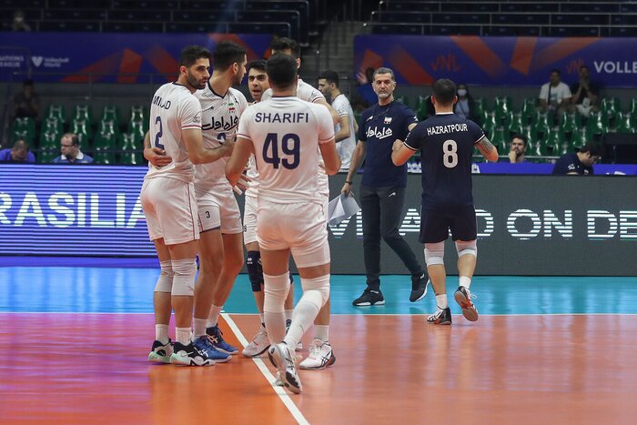 پیراهن سید جلال بر تن فوق ستاره پرسپولیس / پیروزی تیم ملی والیبال ایران مقابل آرژانتین 8