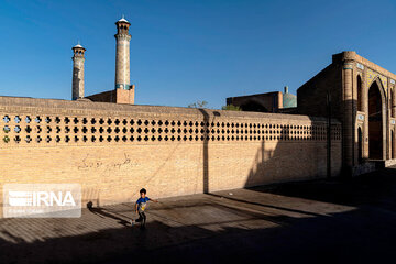 La mosquée iranienne, un lieu de culte et aussi un centre de culture et de science