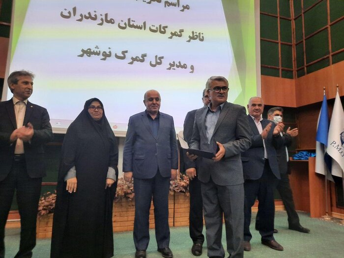 برای تسهیل در روند صادرات و واردات باید برخی از بخشنامههای زائد و مزاحم حذف شود 2