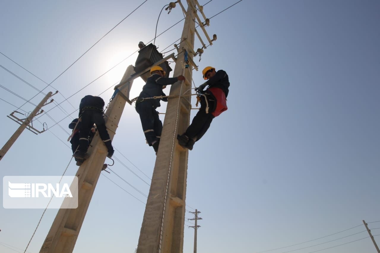  زیرساخت‌های برق شهرستان کوار با صرف ۲۲۴ میلیارد ریال اعتبار توسعه یافت 
