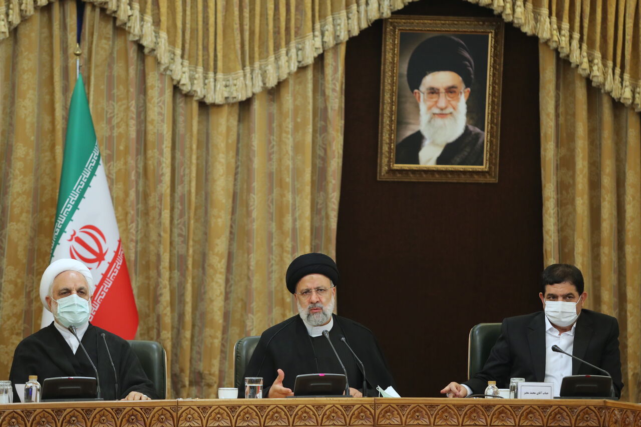 آیتالله رئیسی: نظارت به عنوان ضامن حسن اجرای قوانین نباید شجاعت را از مدیران بگیرد