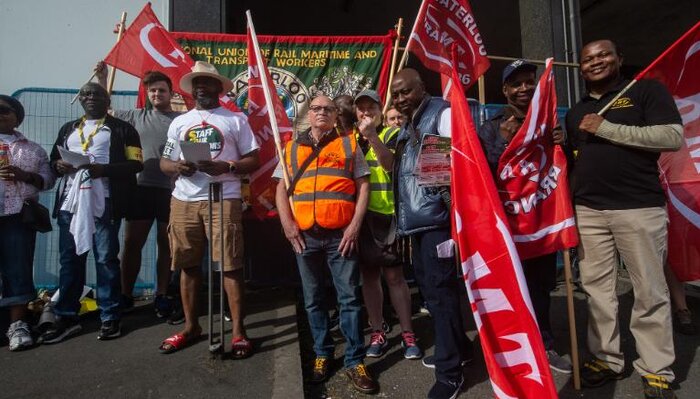 بحران انگلیسی از افزایش نرخ تورم تا قطع آب شهری