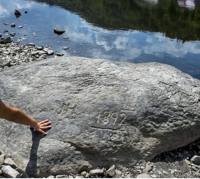 هشداری از اعماق رودها؛ سنگها راویان خشکسالیهای مرگبار اروپا