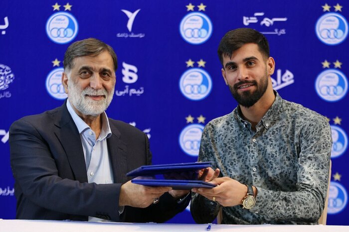 جنجال گیتاریست و استقلال؛ طلبت را ببخش به تراکتور برو/ا رسلان از دسترس خارج شد